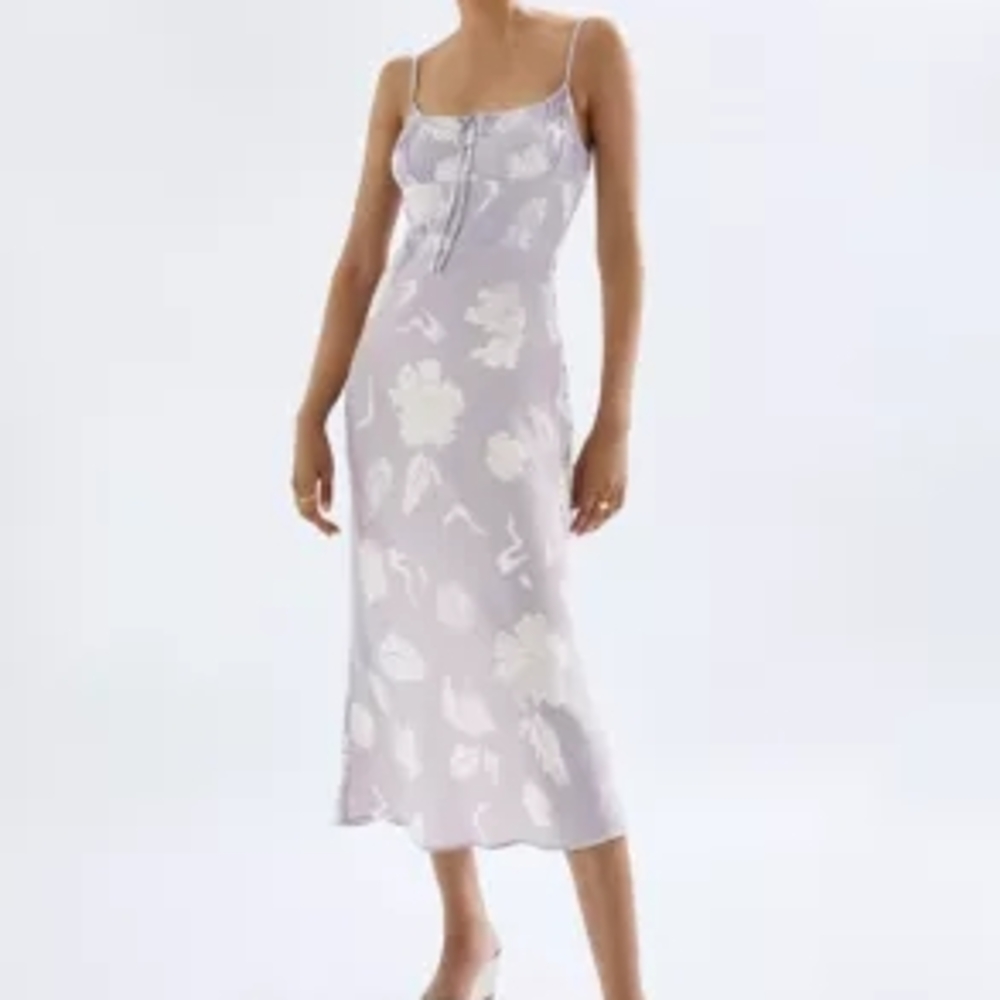 Aritzia Lilac Bellow Floral Midi Dress SZ 4
